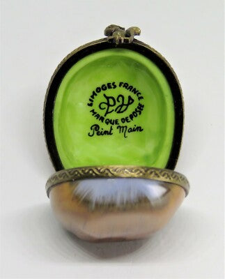 LIMOGES FRANCE BOX - PARRY-VIEILLE - HAZELNUT - FILBERT - SQUIRREL CLASP - NUTS