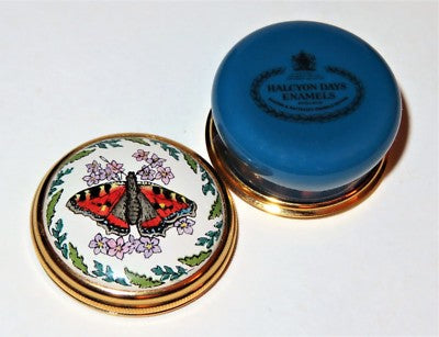 HALCYON DAYS ENGLISH ENAMEL BOX - BUTTERFLY & LAVENDER FLOWERS - LEAF BORDER