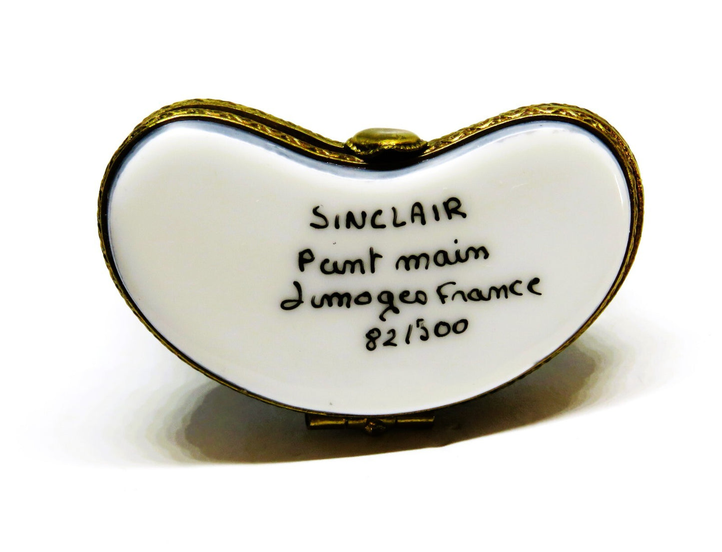 LIMOGES FRANCE BOX- NEW YORK SKYLINE - TWIN TOWERS - STATUE OF LIBERTY - US FLAG