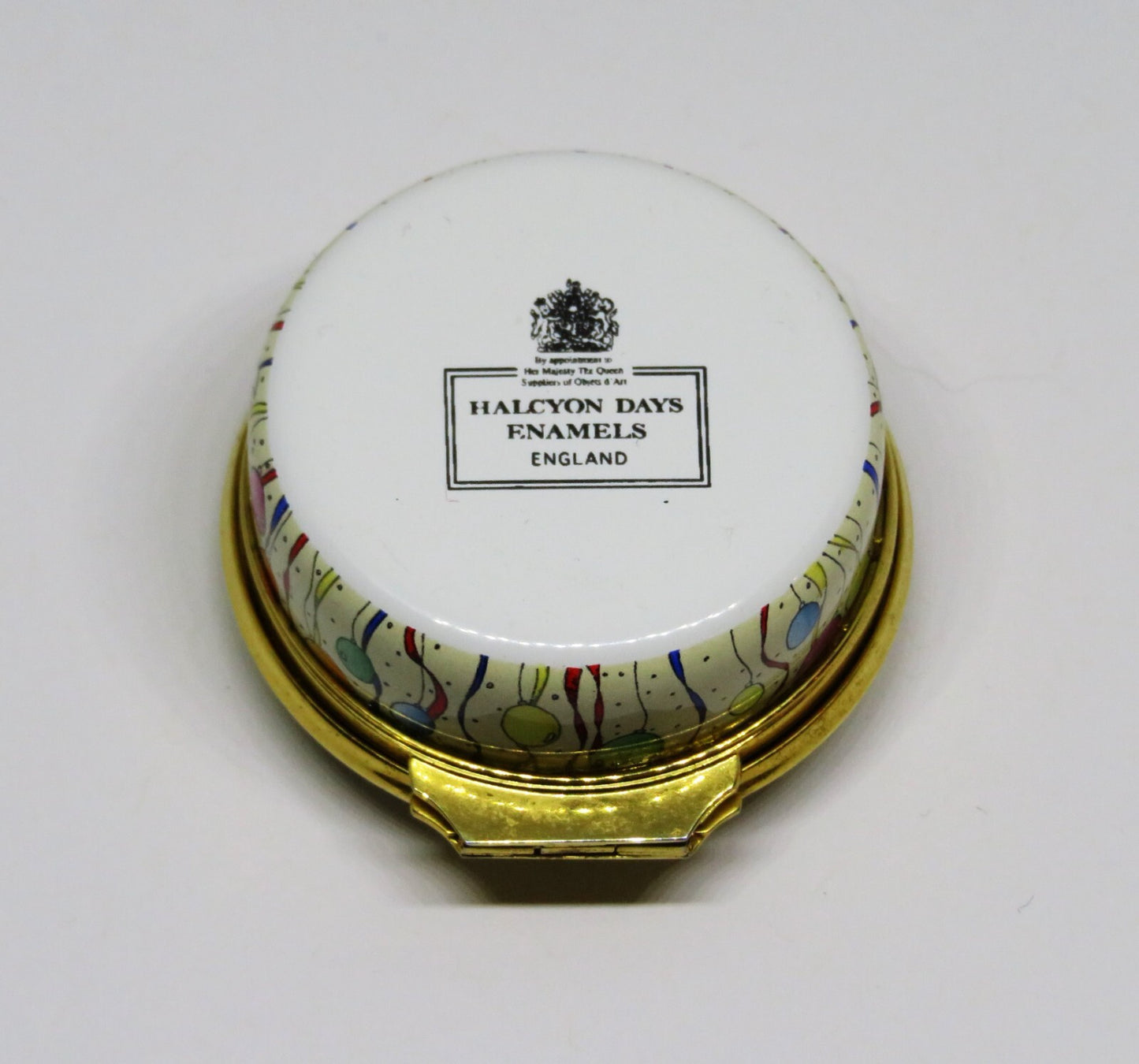 HALCYON DAYS ENAMEL BOX - STRAWBERRY "HAPPY BIRTHDAY" CAKE - CANDLES & BALLOONS