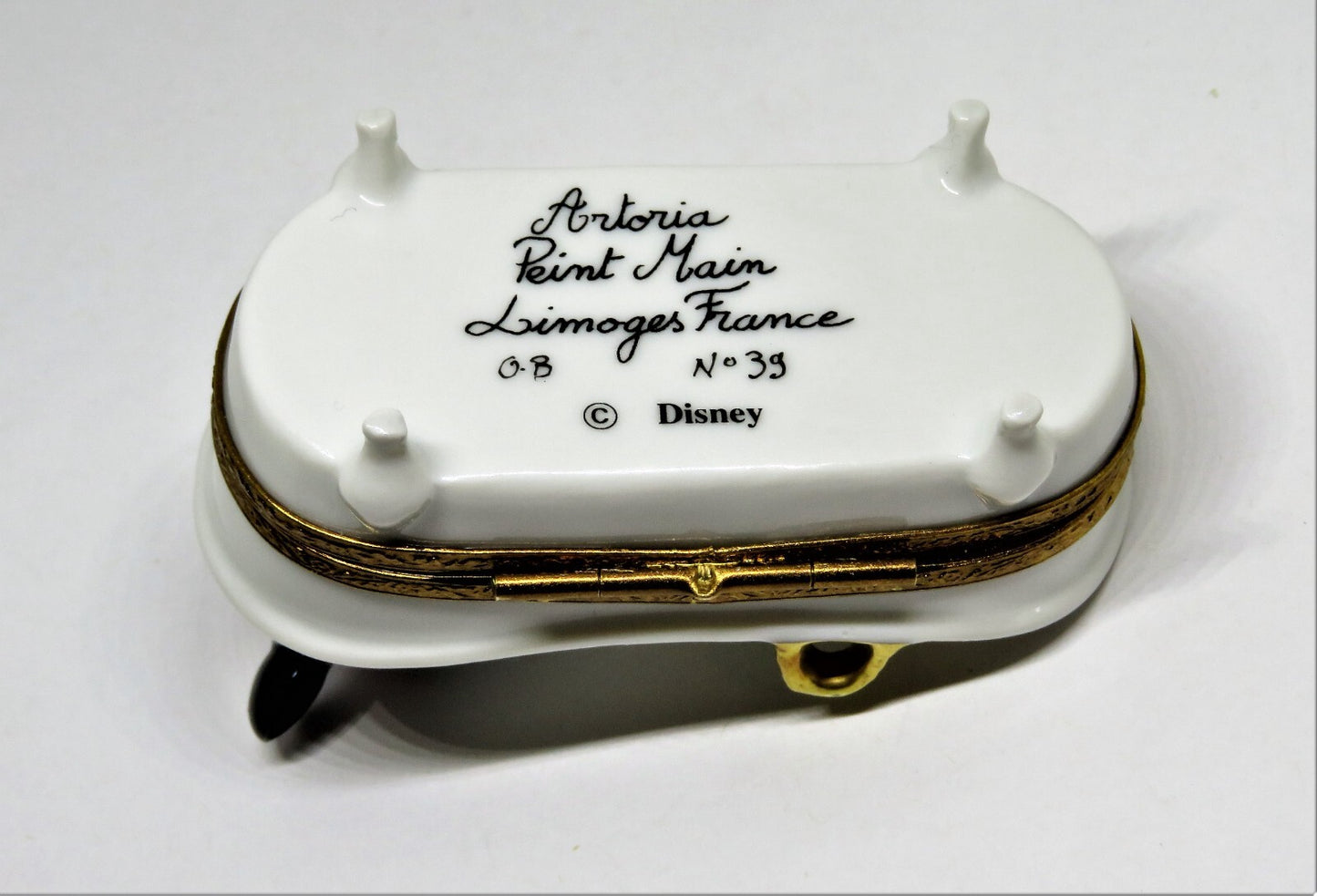LIMOGES FRANCE BOX - ARTORIA - MINNIE MOUSE TAKING A BUBBLE BATH - DISNEY - LE