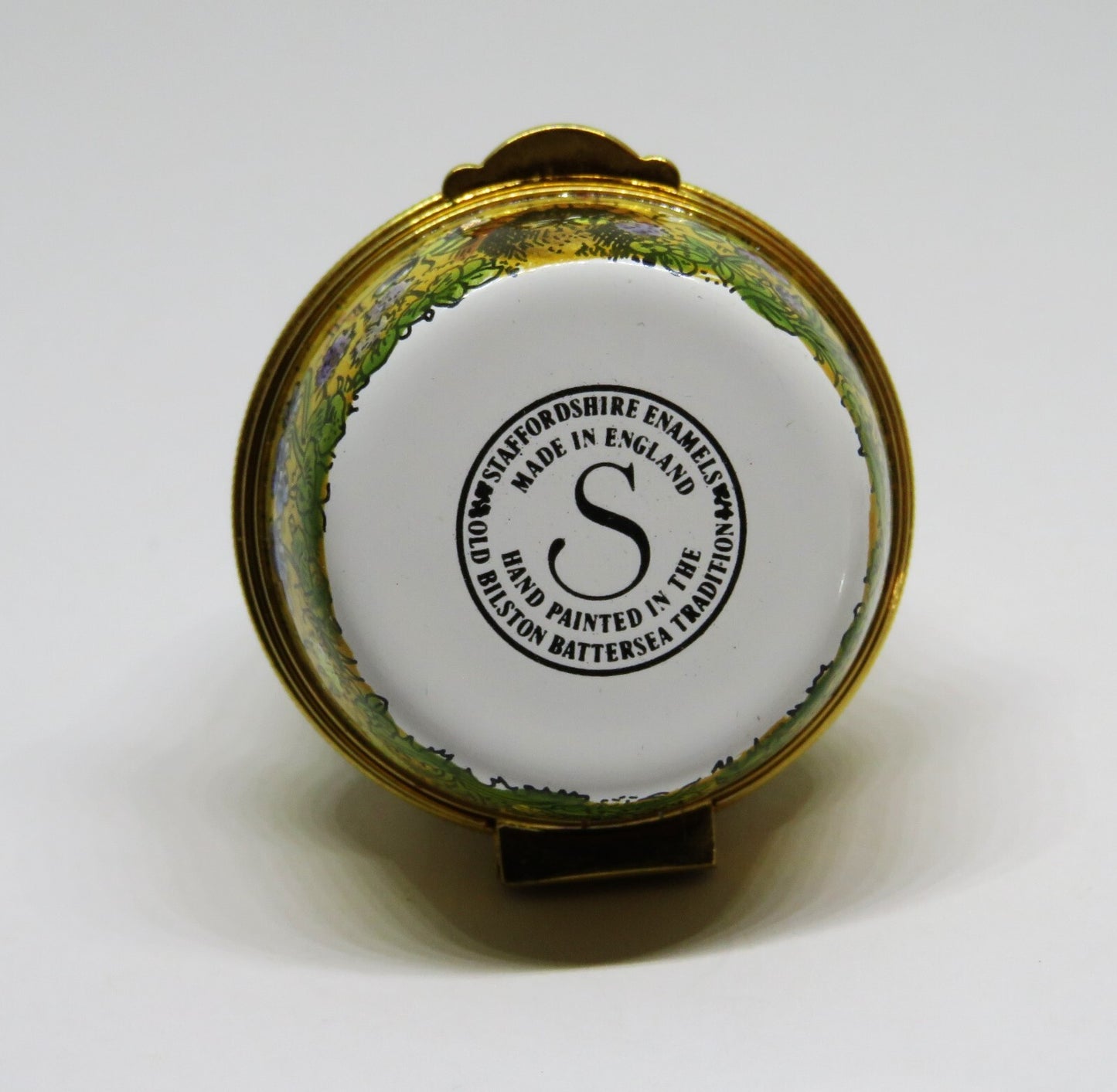 STAFFORDSHIRE ENGLISH ENAMEL BOX - VINTAGE BEEHIVE - BEE HIVE - BEES & FLOWERS