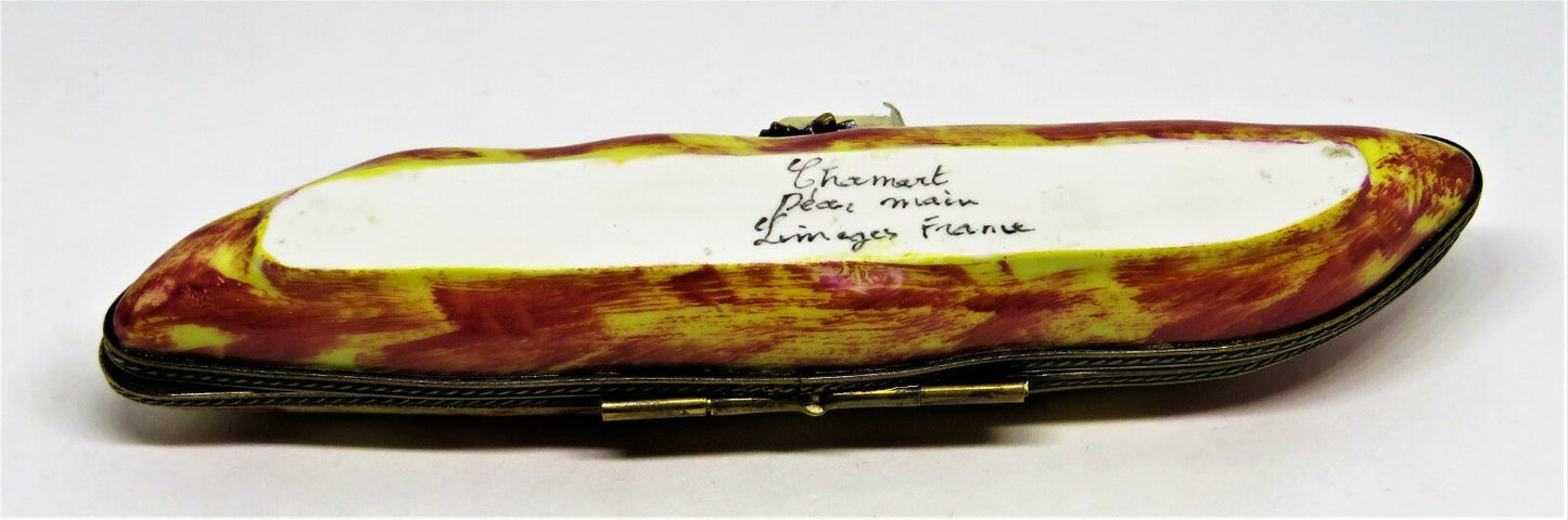 LIMOGES FRANCE BOX - CHAMART - PINTO BEANS IN A POD - VEGETABLES - BEE CLASP