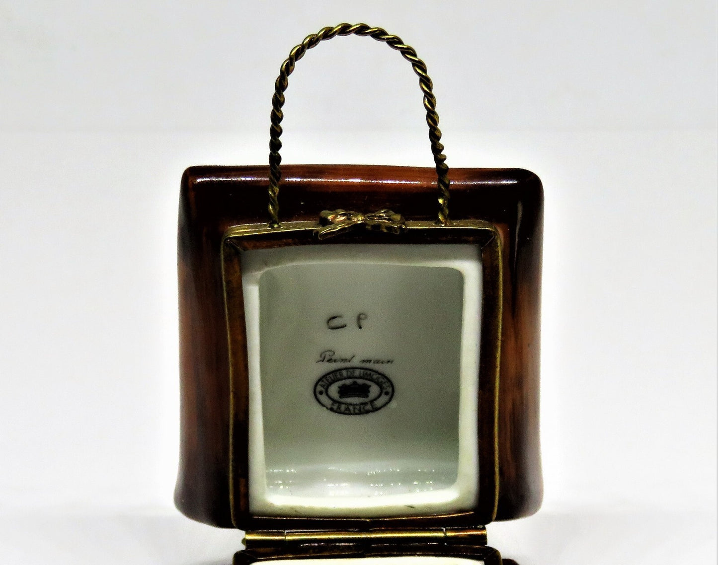 LIMOGES BOX - SHOPPING BAG PURSE -STATUE OF LIBERTY & TWIN TOWERS- NEW YORK CITY