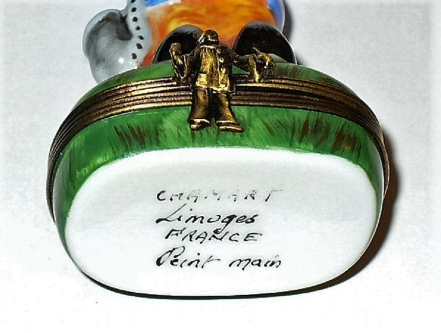 LIMOGES BOX - CHAMART - CIRCUS CLOWN IN LOVE - SAXOPHONE - MUSIC