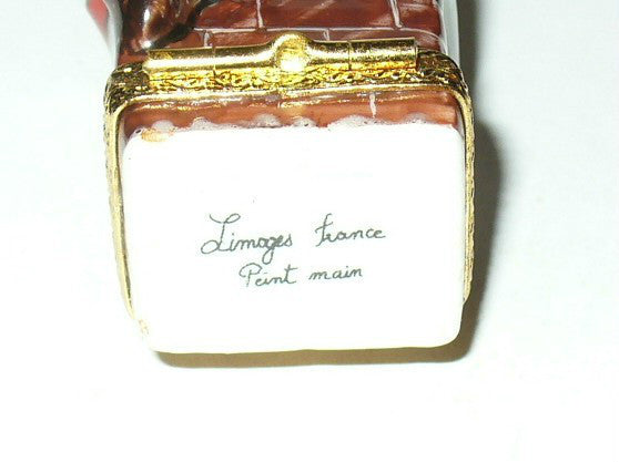 LIMOGES FRANCE BOX ~ CHRISTMAS ~ SANTA CLAUS IN CHIMNEY & LADDER ~ PEINT MAIN