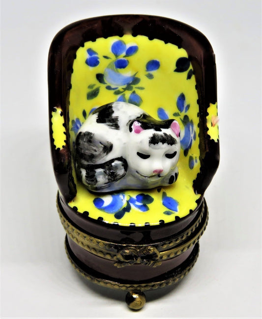 The History Behind Limoges Trinket Boxes: From Royal Gifts to Collector Favorites