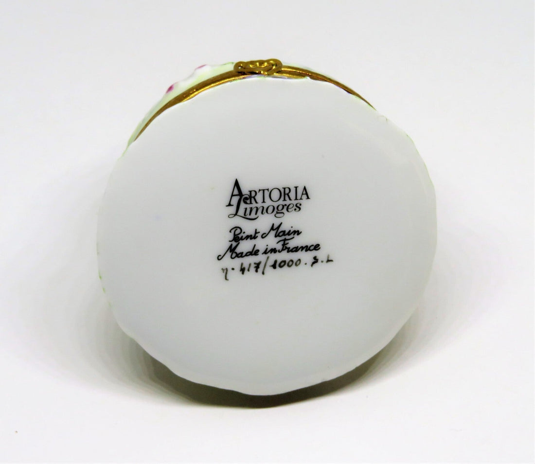 How Vintage Porcelain Gets Its Value: Maker Marks, Condition, Rarity, and Provenance