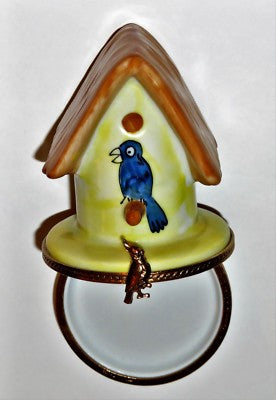 LIMOGES FRANCE BOX ~ BIRD HOUSE & STRAW THATCHED ROOF & BLUE BIRD ~ PEINT MAIN