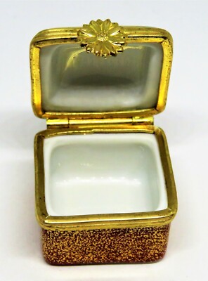 LIMOGES FRANCE BOX ~ CHRISTMAS ~ DUBARRY FLORAL ~ BELLS & HOLLY & RIBBONS
