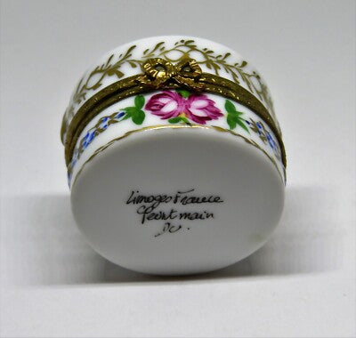 LIMOGES BOX ~ FLORAL HAT BOX & SPRING BONNET ~ FLOWERS ~ PINK ROSES ~ PEINT MAIN