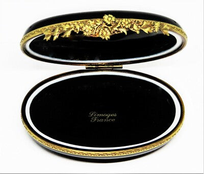 LIMOGES BOX~ POKER ~ DICE & PLAYING CARDS & CHIPS ~ GAMING ~GAMBLING~ PEINT MAIN