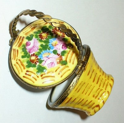 LIMOGES FRANCE BOX ~ GR ~ SPRING FLOWER BASKET & HANDLE ~ ROSES ~ PEINT MAIN
