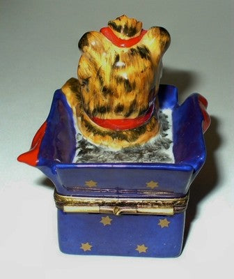 LIMOGES FRANCE BOX~ ELDA ~ YORKSHIRE TERRIER DOG IN GIFT BOX ~YORKIE~ PEINT MAIN