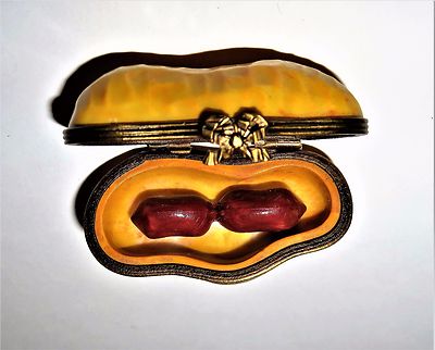 LIMOGES FRANCE BOX ~ CHAMART ~ TEXTURED PEANUT SHELL & PEANUTS ~ DECOR MAIN