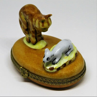 LIMOGES FRANCE BOX - VINTAGE TABBY CAT & MOUSE & SWISS CHEESE - CAT FACE CLASP
