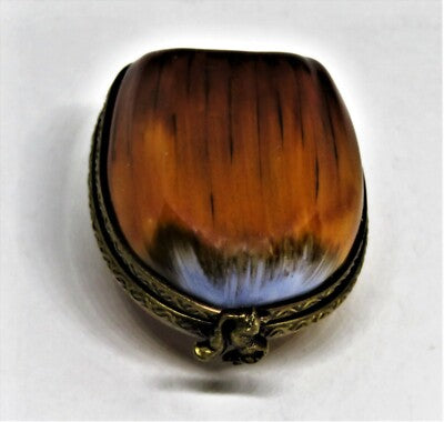 LIMOGES FRANCE BOX - PARRY-VIEILLE - HAZELNUT - FILBERT - SQUIRREL CLASP - NUTS