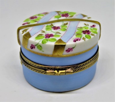 LIMOGES FRANCE BOX - ROMANCE - BLUE HAT BOX & REMOVABLE HAT - PINK FLOWERS - LE