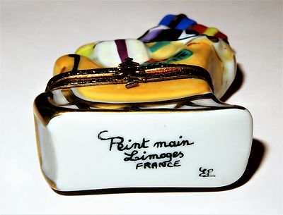 LIMOGES BOX - CHRISTMAS - SANTA CLAUS SLEIGH - HOLLY & GIFTS & TOYS - REINDEER