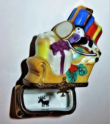 LIMOGES BOX - CHRISTMAS - SANTA CLAUS SLEIGH - HOLLY & GIFTS & TOYS - REINDEER