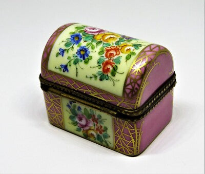 LIMOGES FRANCE BOX - VINTAGE PINK FLORAL CHEST - FLOWERS - ROSES - PADLOCK CLASP