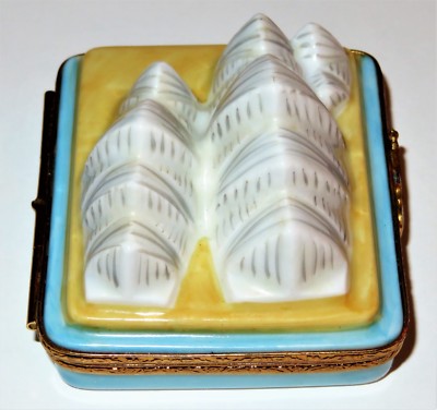LIMOGES FRANCE BOX - ARTORIA - SYDNEY AUSTRALIA OPERA HOUSE - KANGAROO - LE
