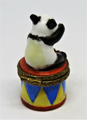 LIMOGES FRANCE BOX - PV - TINY PANDA BEAR ON A DRUM & BAMBOO - REPUBLIC OF CHINA