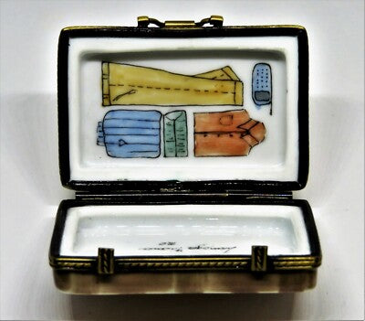 LIMOGES FRANCE BOX -'RATTAN' SUITCASE- MEN'S CLOTHING & ACCESSORIES & CELL PHONE