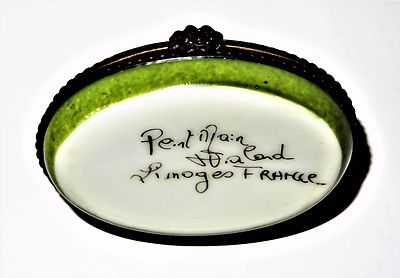 LIMOGES FRANCE BOX- VIALARD - SNAIL IN THE GARDEN -SOIL & GRASS & BUSHES- LEAVES