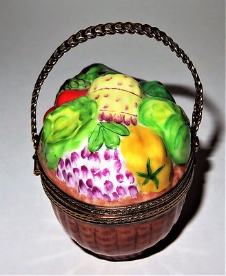 LIMOGES FRANCE BOX - PIERRE ARQUIE - WICKER BASKET OF VEGETABLES & METAL HANDLE