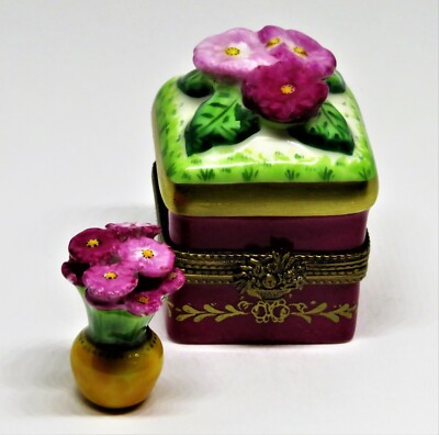 LIMOGES FRANCE BOX - FLORAL CHEST & 3D FLOWERS - REMOVABLE FLOWER VASE - LE
