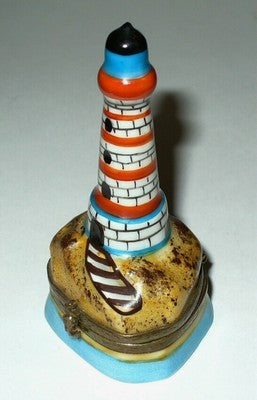 LIMOGES BOX~ LIGHTHOUSE ON AN ISLAND ~ ANCHOR CLASP ~ BEACH & OCEAN ~ PEINT MAIN