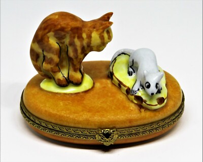 LIMOGES FRANCE BOX - VINTAGE TABBY CAT & MOUSE & SWISS CHEESE - CAT FACE CLASP
