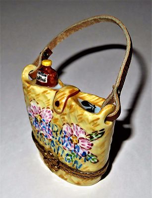 LIMOGES BOX- ARTORIA - CARIBBEAN STRAW BEACH TOTE BAG & LOTION -FLOWERS- LE #378