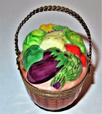 LIMOGES FRANCE BOX - PIERRE ARQUIE - WICKER BASKET OF VEGETABLES & METAL HANDLE