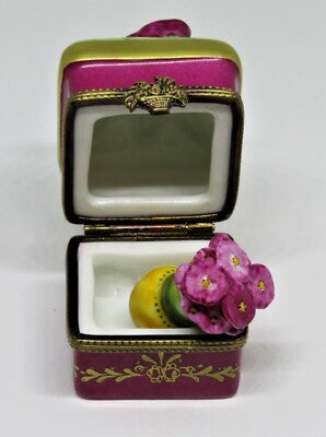 LIMOGES FRANCE BOX - FLORAL CHEST & 3D FLOWERS - REMOVABLE FLOWER VASE - LE