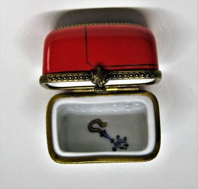 LIMOGES FRANCE BOX - RED FIRE ENGINE - FIRE TRUCK - LADDERS & HOSES - FIREMEN
