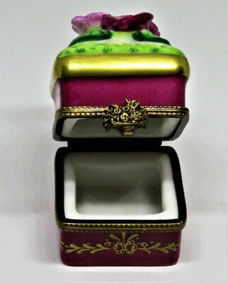 LIMOGES FRANCE BOX - FLORAL CHEST & 3D FLOWERS - REMOVABLE FLOWER VASE - LE