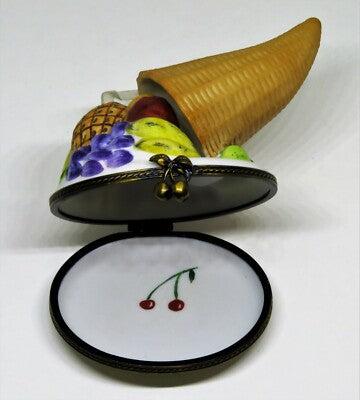 LIMOGES BOX - CHAMART - THANKSGIVING -CORNUCOPIA & FRUITS- WICKER HORN OF PLENTY
