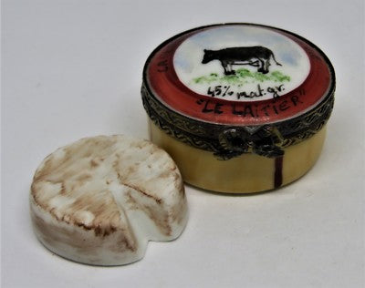 LIMOGES BOX - 'WOODEN' CONTAINER OF CAMEMBERT FROM NORMANDY - COW - WHEEL INSIDE