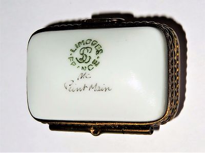LIMOGES FRANCE BOX - TINY RECTANGLE - PINK ROSE & GOLD FEATHERS - FLOWERS - "MC"