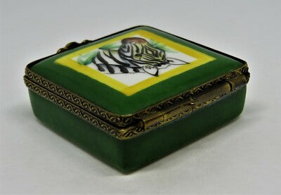 LIMOGES FRANCE BOX - EXIMIOUS - ZEBRA IN THE JUNGLE - LEAF CLASP - FERN INSIDE