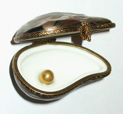 LIMOGES BOX ~ LAGLORIETTE ~ OYSTER SHELL & GOLD PEARL ~ PEINT MAIN - MIB