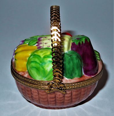 LIMOGES FRANCE BOX - PIERRE ARQUIE - WICKER BASKET OF VEGETABLES & METAL HANDLE