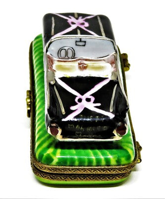 LIMOGES BOX ~WEDDING CAR~ 1950S BLACK CADILLAC ~ FLOWERS & BALLOONS ~ PEINT MAIN