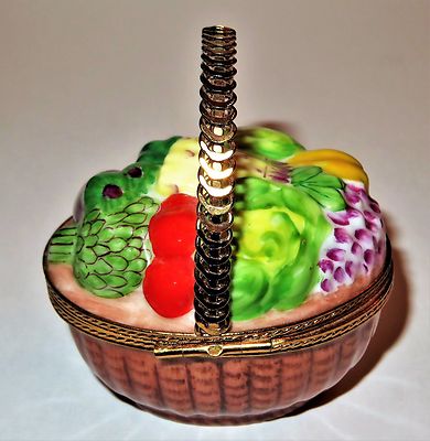 LIMOGES FRANCE BOX - PIERRE ARQUIE - WICKER BASKET OF VEGETABLES & METAL HANDLE