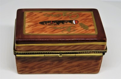 LIMOGES FRANCE BOX - ROCHARD - WOODEN CIGAR HUMIDOR & CIGAR - TOBACCO LEAF CLASP
