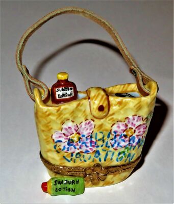 LIMOGES BOX- ARTORIA - CARIBBEAN STRAW BEACH TOTE BAG & LOTION -FLOWERS- LE #378