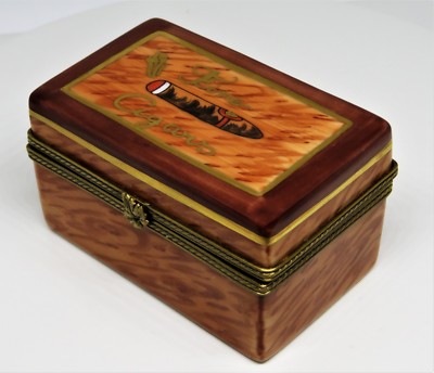 LIMOGES FRANCE BOX - ROCHARD - WOODEN CIGAR HUMIDOR & CIGAR - TOBACCO LEAF CLASP