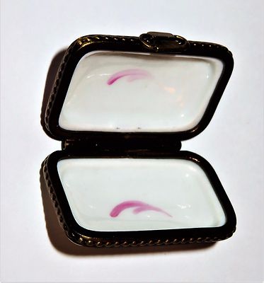 LIMOGES FRANCE BOX - TINY RECTANGLE - PINK ROSE & GOLD FEATHERS - FLOWERS - "MC"